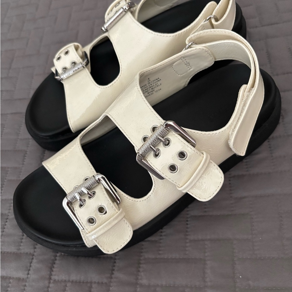 NEW Chunky Buckle Sandals cream bone 8